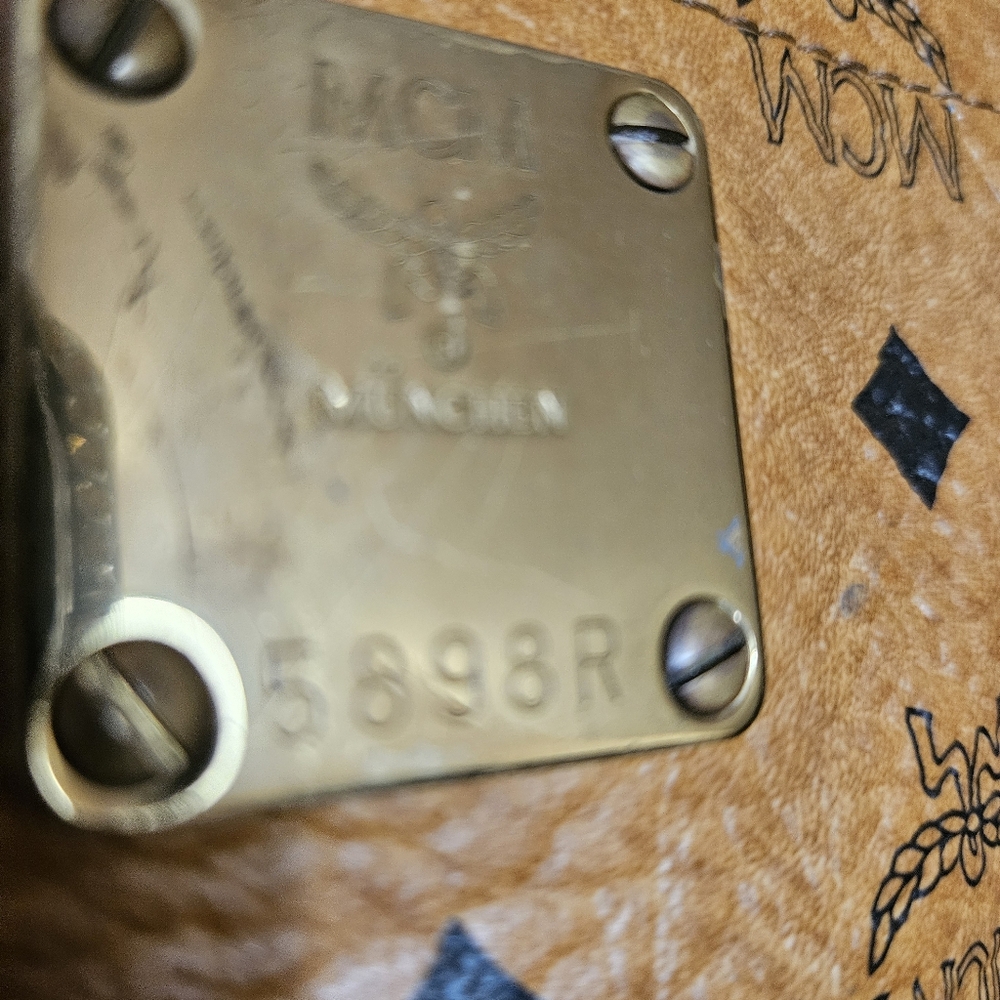 💘💯MCM Leather Shoulder Bag😃😄 - Picture 5 of 11